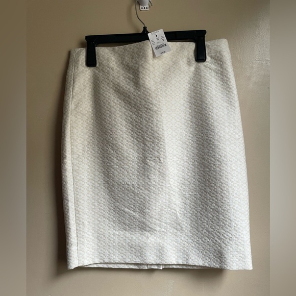 NWT J.Crew pencil cream and tan career skirt size 8 - Picture 1 of 9